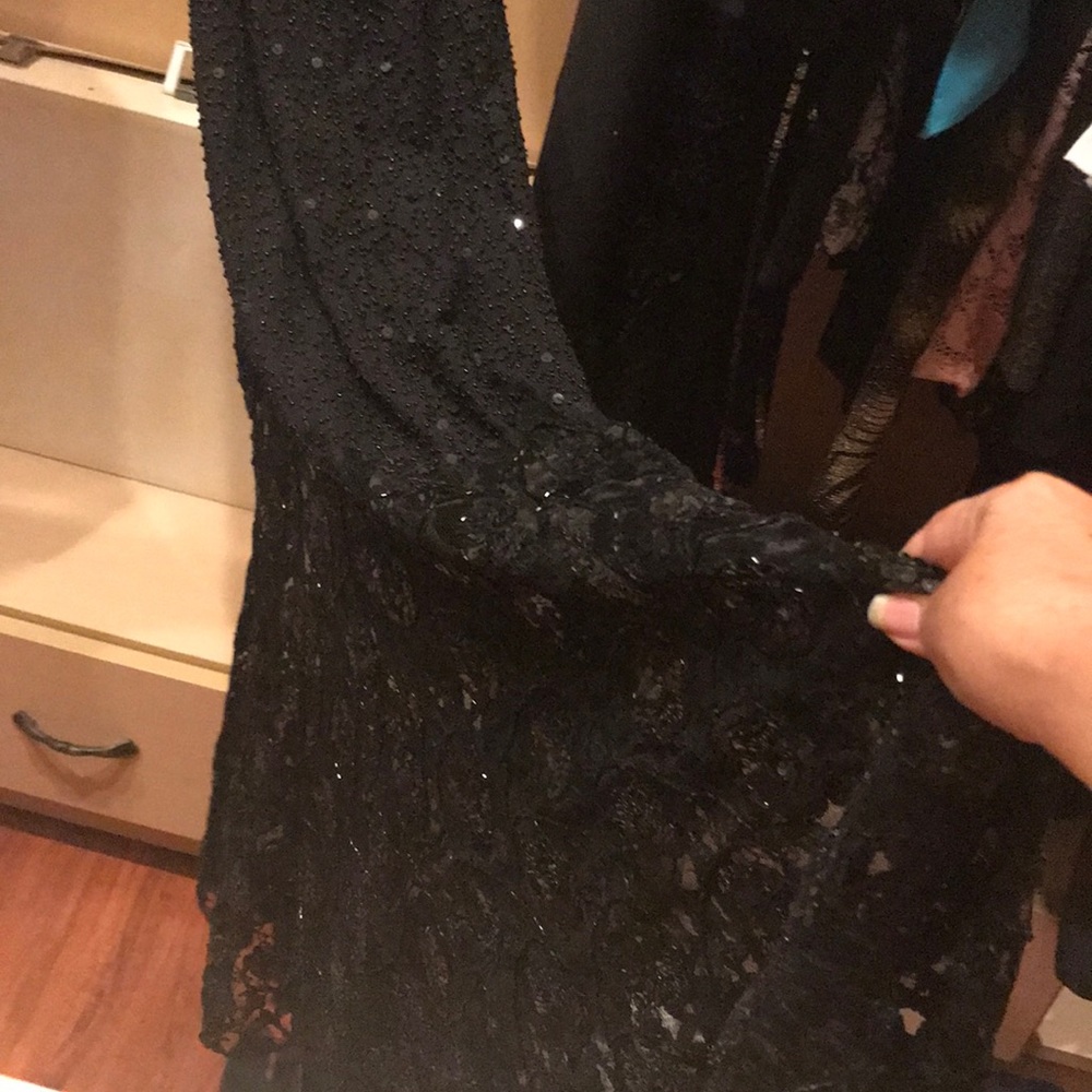 Dress - Picture 4 of 4